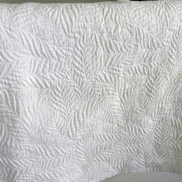 Bee & Willow Home Textured White Shower Curtain 72" x72" Cotton New Open Package - Picture 7 of 10